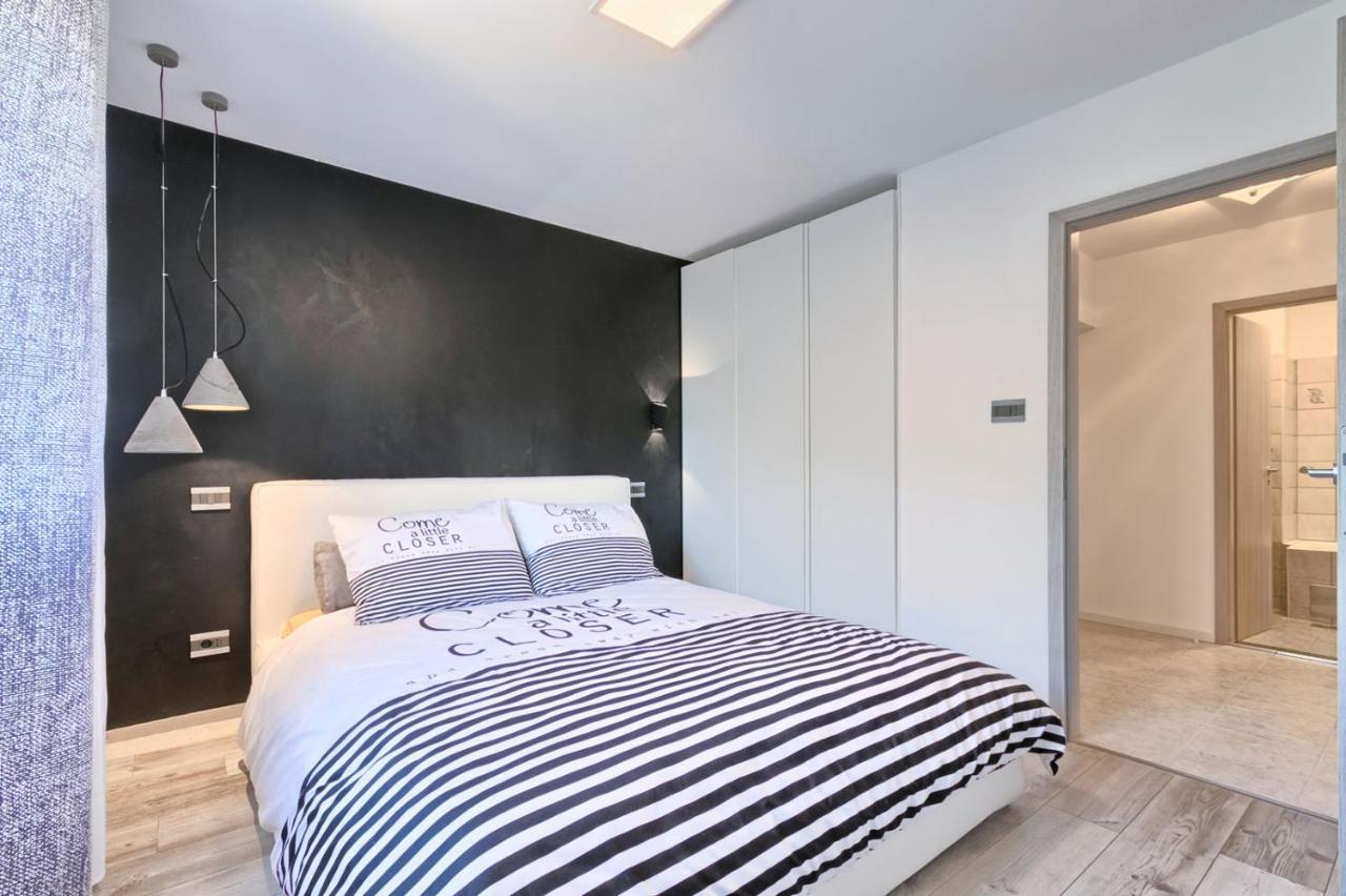 Modern Oasis Apartment プーラ エクステリア 写真