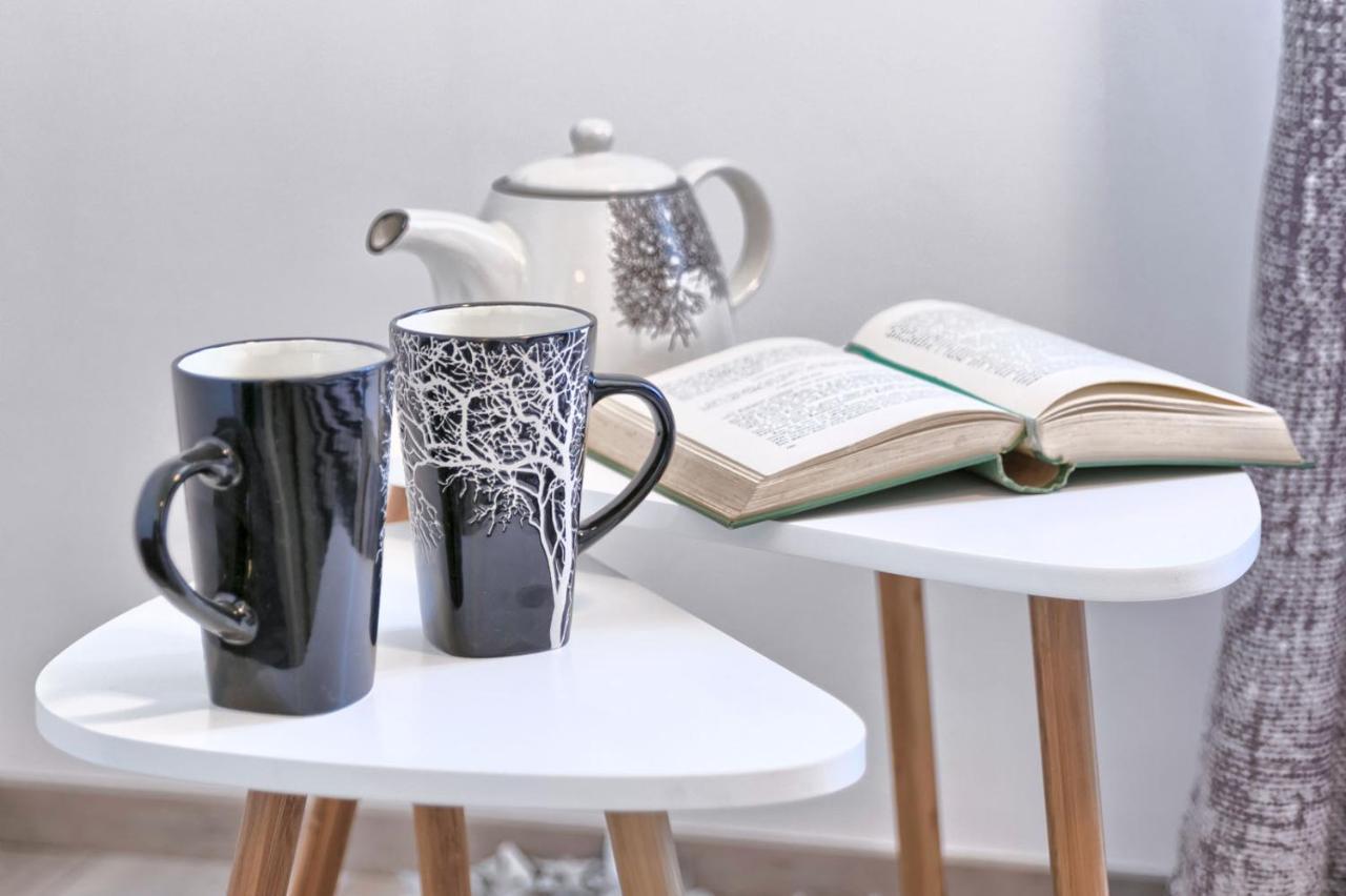 Modern Oasis Apartment プーラ エクステリア 写真