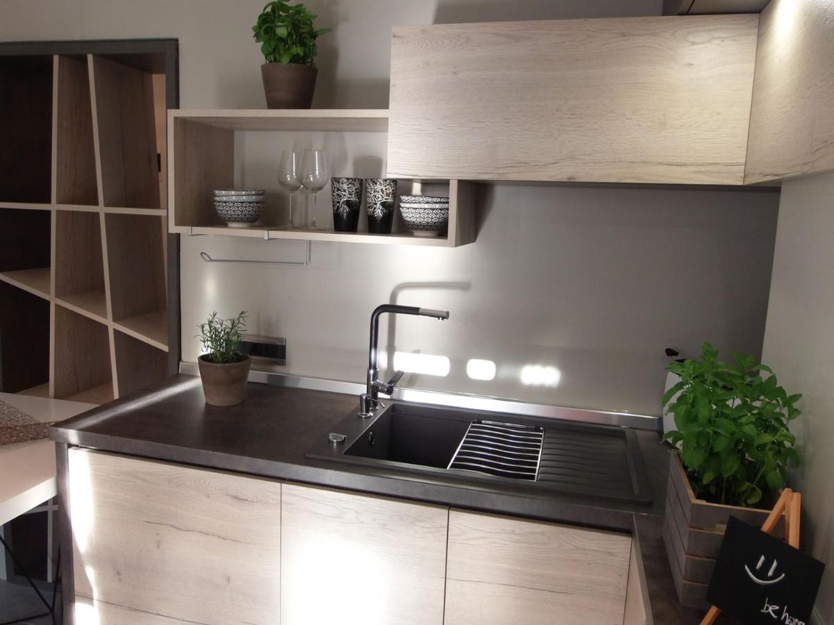 Modern Oasis Apartment プーラ エクステリア 写真